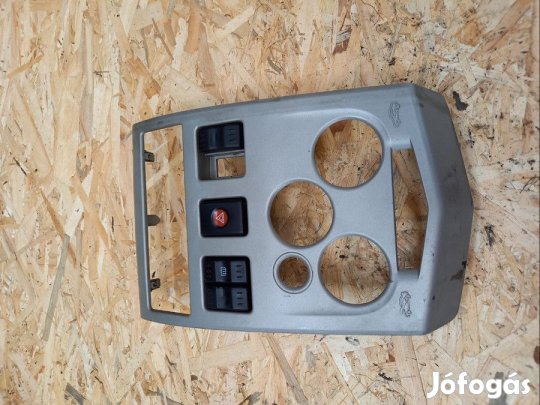 Dacia Logan (2004-2010) Rádió Keret