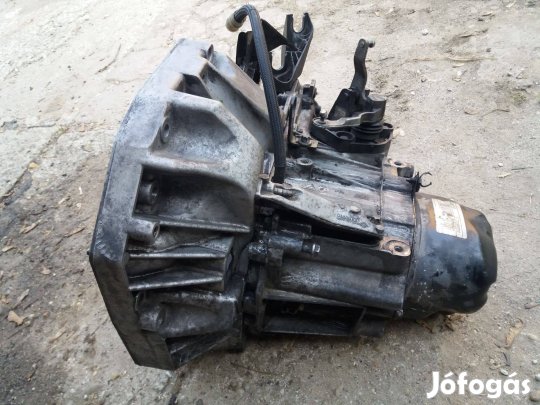 Dacia Logan, Sandero váltó JR5-147