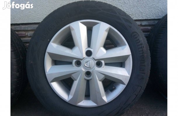 Dacia/Renault acélfelni Continental nyári gumival abroncsnyomásmérővel