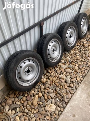 Dacia lemezfelni szett