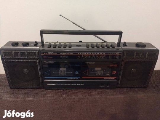 Daewoo ARW-210 duplakazettás rádió-magnó