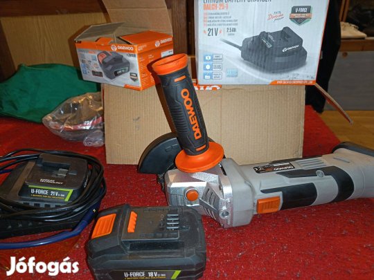 Daewoo u-force akkus sarokcsiszoló töltővel és akkuval plusz tartozék