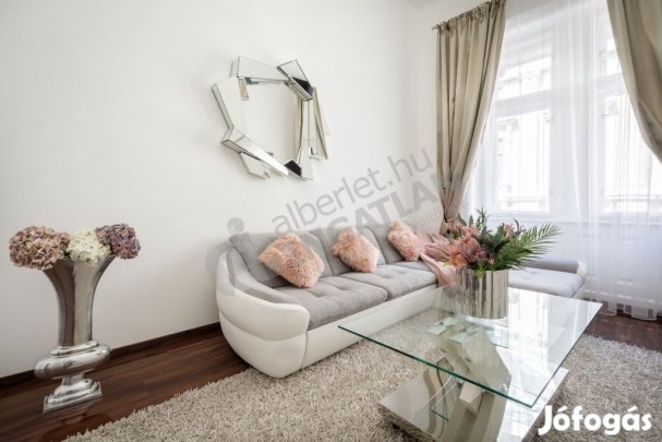 Dalszínház utcában két hálószobás luxuslakás kiadó