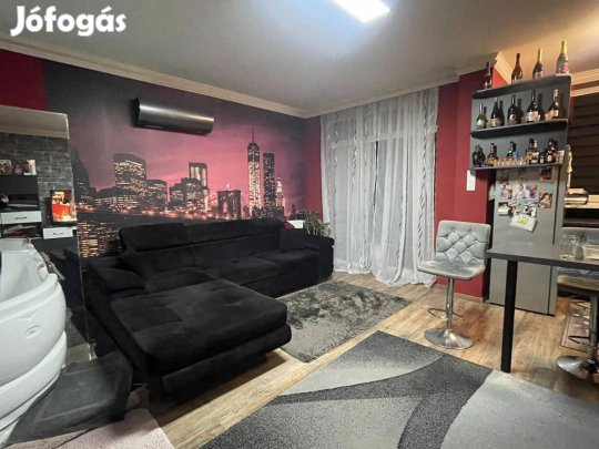 Damjanich lakóparki nappali+hálószobás lakás eladó