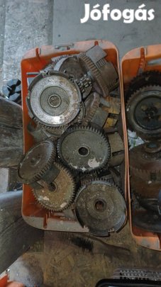 Danuvia kuplung kosár.