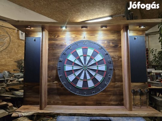 Darts dísz polc