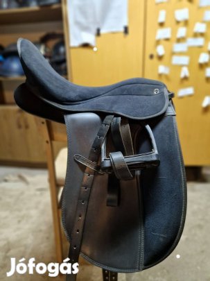 Daslö díjlovas nyereg