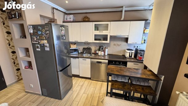 Debrecen Belváros 43 m, 3 szobás csúsztatott zsalus lakás