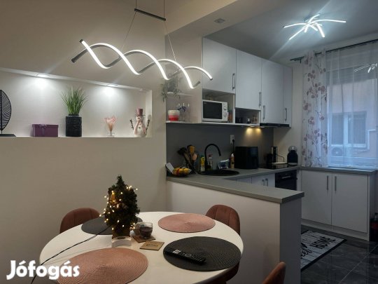 Debrecen Újkertben 2 szobás teljesen felújított lakás eladó!
