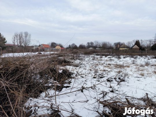 Debrecen, Bayk András kertben, Külső Létai út közelében telek Eladó!