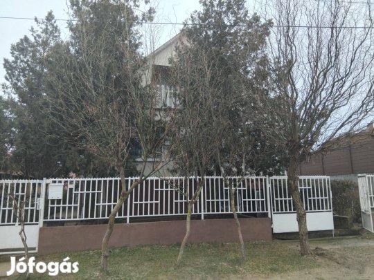 Debrecen, Pajtás utca, 120 nm-es családi ház eladó!