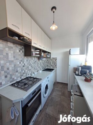 Debrecen, Sestakert 56 m-es, 3 szobás, csúsztatott zsalus társasház