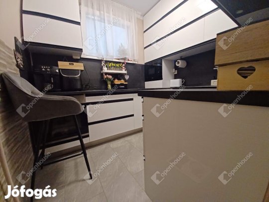 Debrecen belváros közelében társasházi lakás eladó