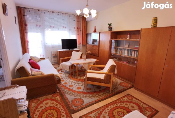 Debrecen belváros, 39 m, 2 szobás panel lakás