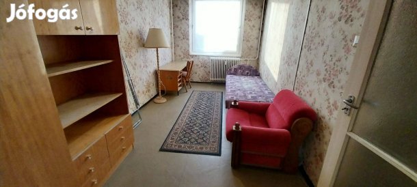Debrecen belvárosi Szoba (Csapó u. - trolinál) Tulajdonostól kiadó