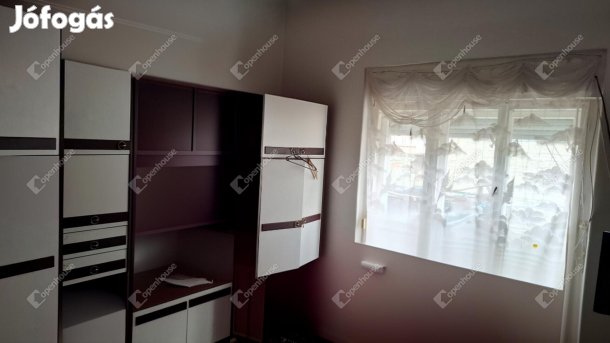 Debrecen óvárosi négyszobás polgári ház eladó!