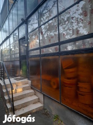 Debrecen-vargakerti különbejáratú lakás eladó