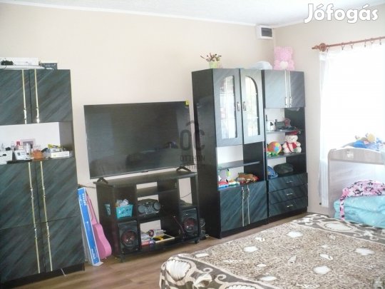 Debrecen vonzáskörzetében két szobás családi ház eladó