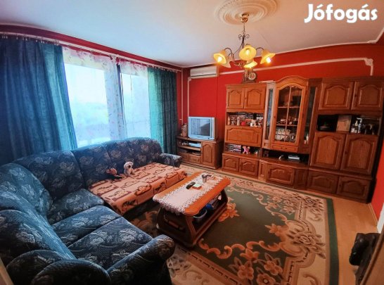 Debrecenben, Tócóvölgyben, egy 71nm-es, 2 emeleti, erkélyes lakás!