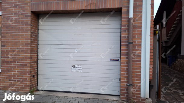 Debrecenben belváros közeli garázs kiadó
