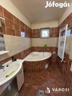 Debrecenhez Közeli Kis Tanya Elérhető Áron