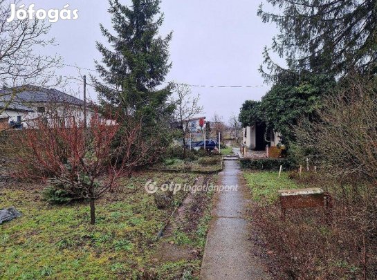 Debreceni 1063 nm-es telek eladó #5151098