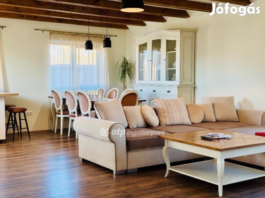 Debreceni 120 nm-es ház eladó