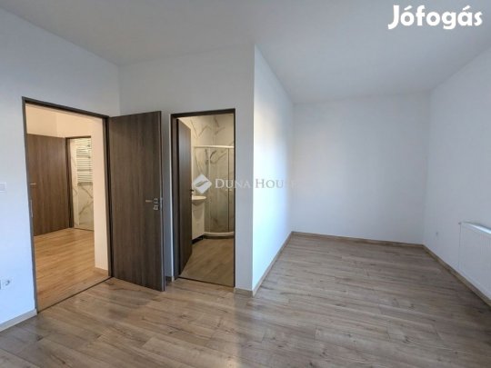 Debreceni 125 nm-es ház eladó