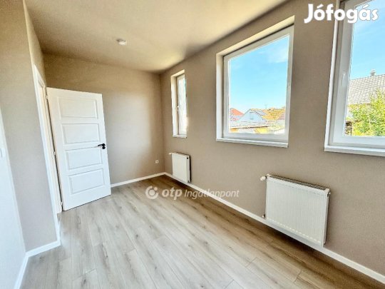 Debreceni 208 nm-es ház eladó