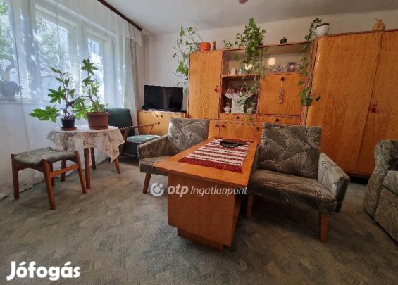 Debreceni 39 nm-es ház eladó