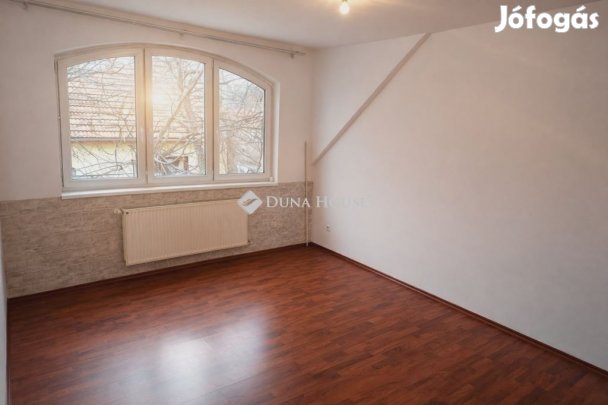 Debreceni 47 nm-es lakás eladó
