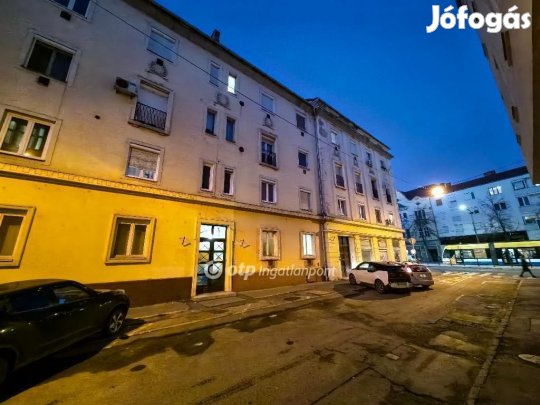 Debreceni 54 nm-es lakás eladó