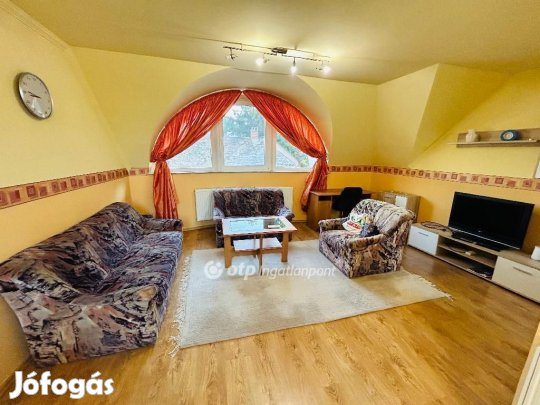 Debreceni 55 nm-es lakás eladó
