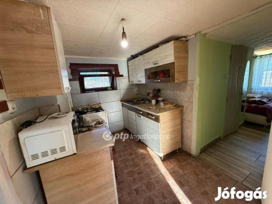 Debreceni 56 nm-es ház eladó