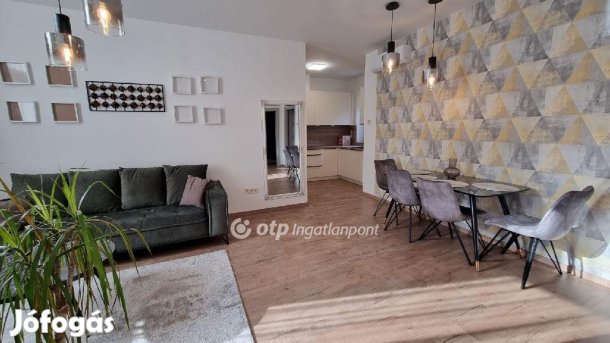 Debreceni 56 nm-es lakás kiadó