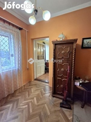 Debreceni 60 nm-es ház eladó