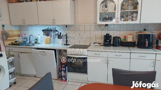 Debreceni 66 nm-es lakás eladó