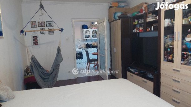Debreceni 66 nm-es lakás eladó