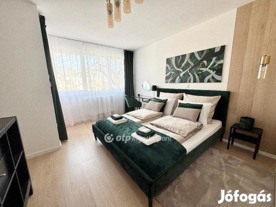 Debreceni 76 nm-es lakás eladó