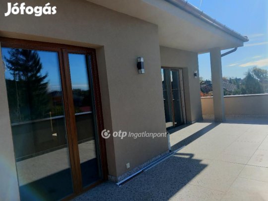 Debreceni eladó 122 nm-es ház