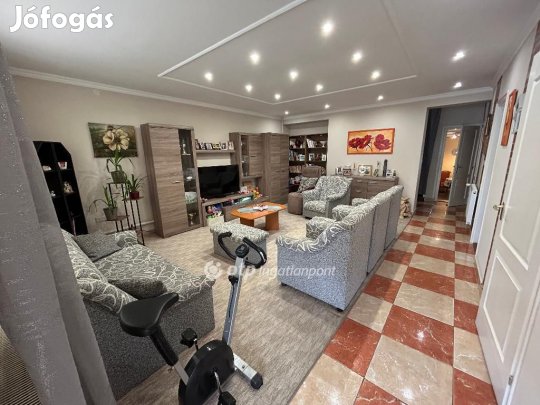 Debreceni eladó 180 nm-es ház