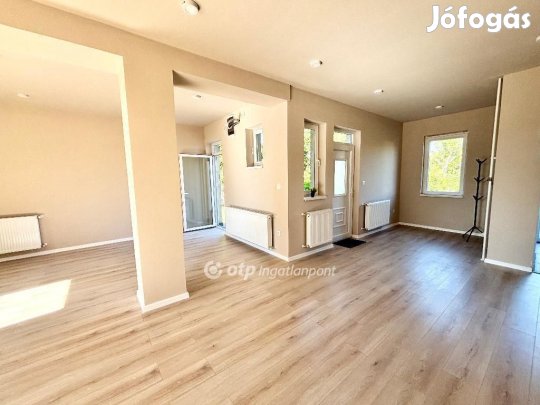 Debreceni eladó 208 nm-es lakás