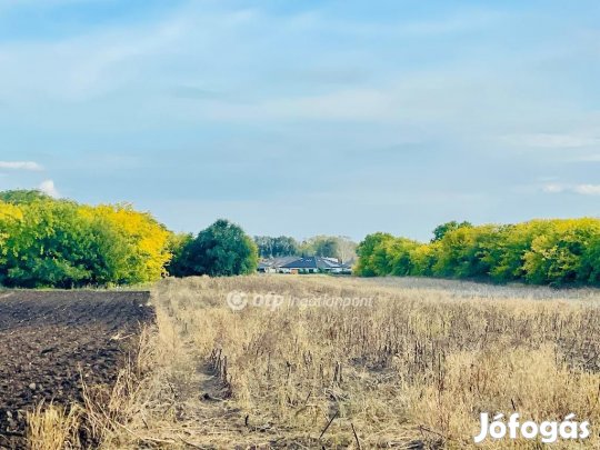 Debreceni eladó 3080 nm-es telek