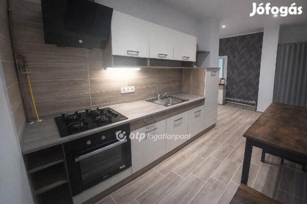 Debreceni eladó 55 nm-es lakás