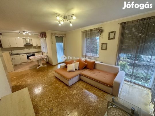 Debreceni eladó 60 nm-es lakás