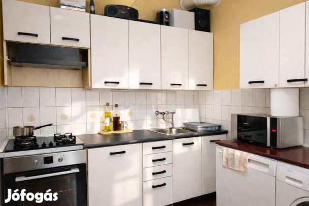 Debreceni eladó 64 nm-es lakás