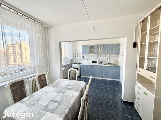 Debreceni eladó 71 nm-es lakás