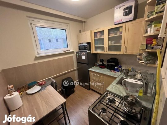 Debreceni eladó 72 nm-es lakás