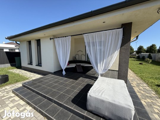 Debreceni eladó tégla családi ház