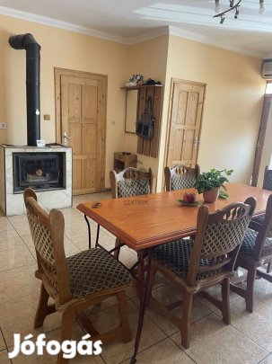 Debreceni eladó tégla ikerház